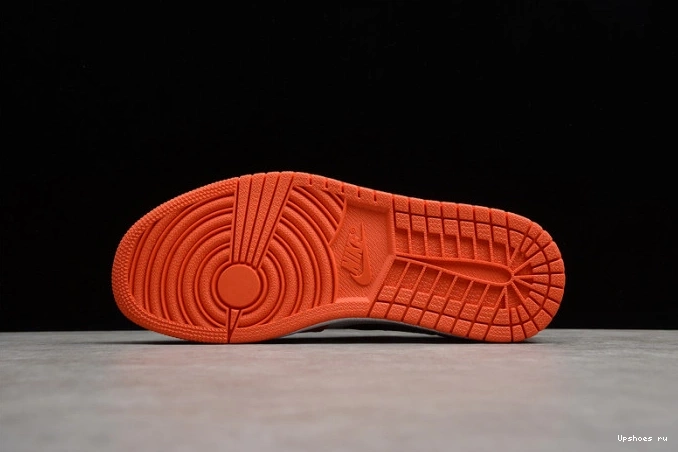 Starfish CZ0790-801  Jordan Low 1 0917